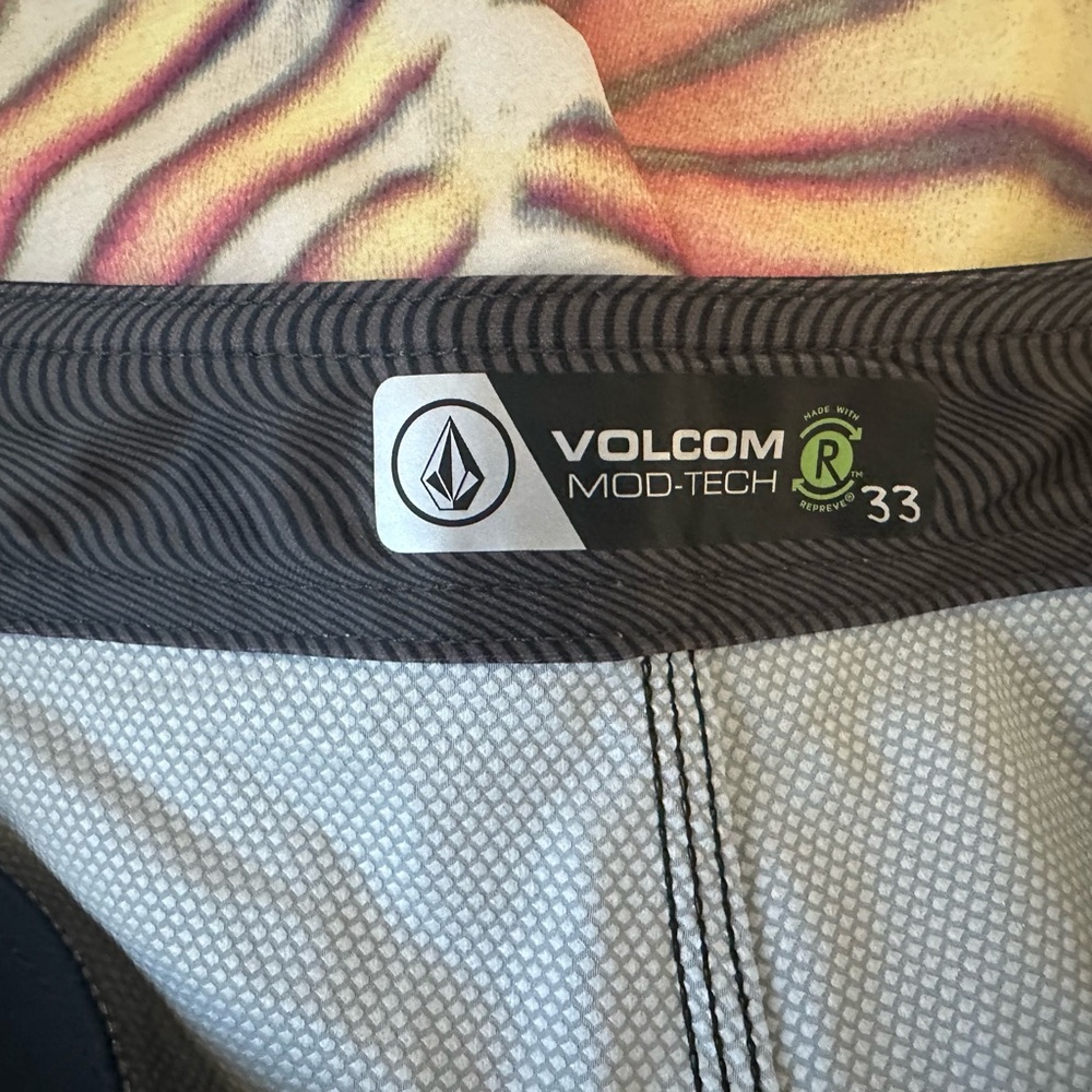 Volcom Multicolor Patterned Board Shorts - image 4